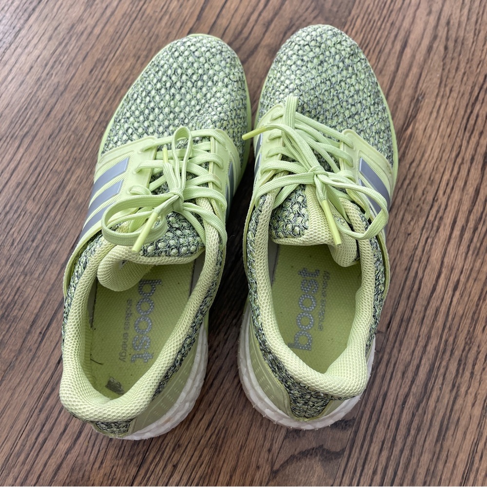 Adidas Solar Boost Running Shoes. Size 8 - Picture 6 of 9